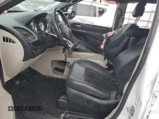 2017 Dodge Grand Caravan SXT with VIN 2C4RDGCG4HR863320, listed as a Copart auction lot 45741594 with 156,137 mi miles and Salvage Title. Bid and sale history available at DreamBid. Image 7.