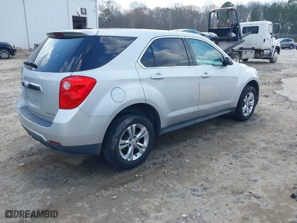 2011 Chevrolet Equinox LS with VIN 2CNALBEC6B6432401, listed as a IAAI auction lot 41795957 with 259,630 mi miles. Bid and sale history available at carsss.com. Image 4.