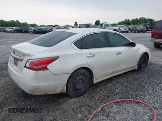 2015 Nissan Altima S z VIN 1N4AL3AP3FN351169, wystawiony jako IAAI lot #42214874 z przebiegiem 227 019 mil mil oraz . Historia ofert i sprzedaży dostępna na DreamBid. Obrazek 4.