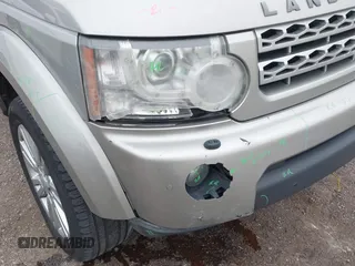 2010 Land Rover LR4 Lux with VIN SALAK2D49AA533752, listed as a IAAI auction lot 41269603 with 248,446 mi miles and . Bid and sale history available at DreamBid. Image 6.