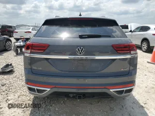 2022 Volkswagen Atlas SEL Premium R-Line with VIN 1V2FE2CA6NC219819, listed as a Copart auction lot 54796015 with 33,911 mi miles and Clean title. Bid and sale history available at DreamBid. Image 6.