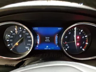 2018 Maserati Quattroporte S Q4 with VIN ZAM56YRA8J1299940, listed as a Copart auction lot 39286293 with 23,217 mi miles. Bid and sale history available at carsss.com. Image 9.