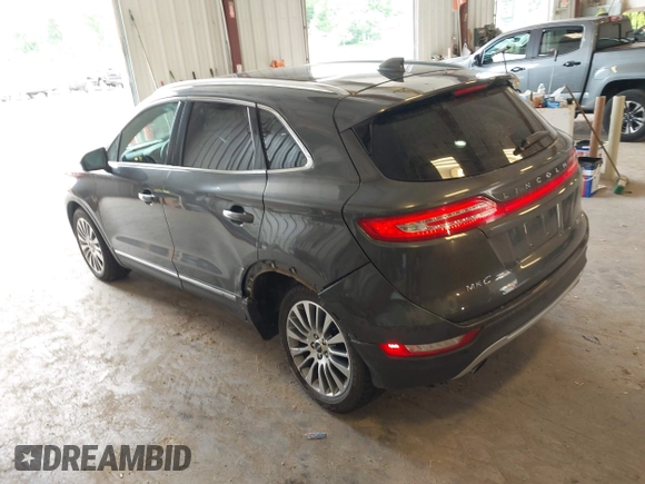 2018 Lincoln MKC Reserve with VIN 5LMCJ3D96JUL14629, listed as a IAAI auction lot 42595730 with 89,587 mi miles and . Bid and sale history available at DreamBid. Image 3.