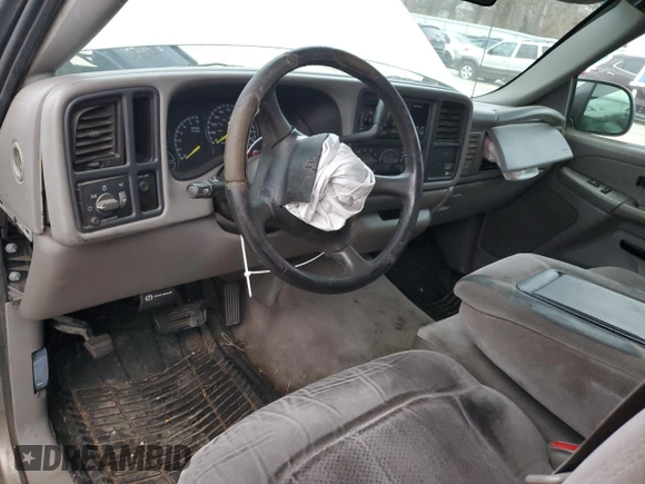 2000 Chevrolet Silverado 1500 LS with VIN 2GCEC19V4Y1199278, listed as a Copart auction lot 86359814 with 0 mi miles and Salvage Title. Bid and sale history available at carsss.com. Image 8.