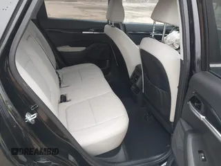 2023 Kia Seltos EX z VIN KNDERCAA9P7468220, wystawiony jako IAAI lot #38660032 z przebiegiem 13 077 mil mil oraz . Historia ofert i sprzedaży dostępna na DreamBid. Obrazek 8.
