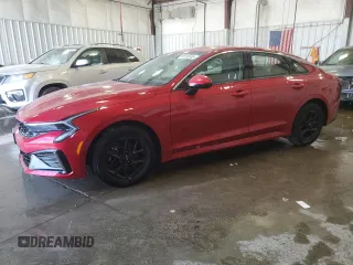 2025 Kia K5 LXS z VIN KNAG24J78S5276330, wystawiony jako Copart lot #55650685 z przebiegiem 15 118 mil mil oraz Szkoda całkowita • Salvage title. Historia ofert i sprzedaży dostępna na DreamBid. Obrazek 1.