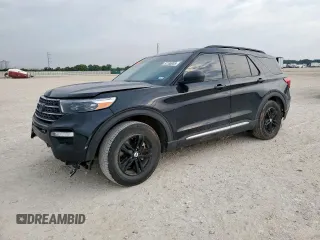 2023 Ford Explorer XLT z VIN 1FMSK7DH9PGB08643, wystawiony jako Copart lot #57108005 z przebiegiem 54 633 mil mil oraz Szkoda całkowita • Salvage title. Historia ofert i sprzedaży dostępna na DreamBid. Obrazek 1.