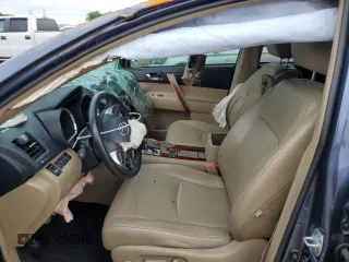 2013 Toyota Highlander Limited with VIN 5TDYK3EH4DS136616, listed as a Copart auction lot 61164425 with Not provided miles and Clean title. Bid and sale history available at DreamBid. Image 7.