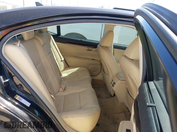 2013 Lexus ES 4dr Sdn with VIN JTHBK1GG4D2067124, listed as a IAAI auction lot 41668886 with 154,478 mi miles. Bid and sale history available at carsss.com. Image 8.