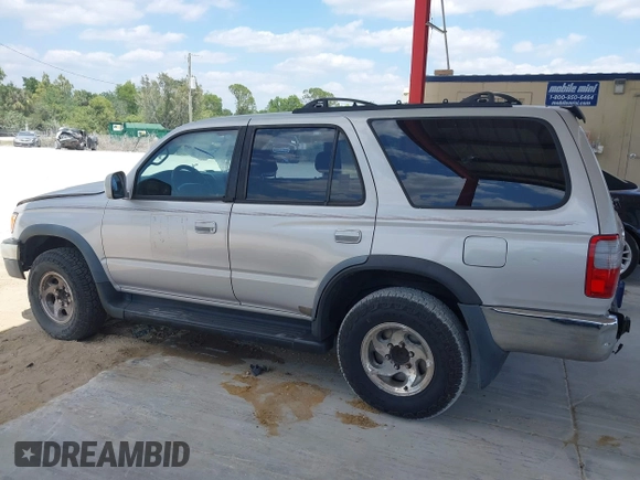 2000 Toyota 4Runner SR5 with VIN JT3GN86R5Y0152635, listed as a IAAI auction lot 42076738 with 278,113 mi miles and . Bid and sale history available at DreamBid. Image 15.