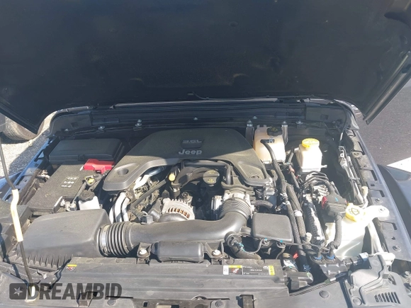 2021 Jeep Gladiator Rubicon z VIN 1C6JJTBG9ML592538, wystawiony jako IAAI lot #42206035 z przebiegiem 37 945 mil mil oraz . Historia ofert i sprzedaży dostępna na DreamBid. Obrazek 10.