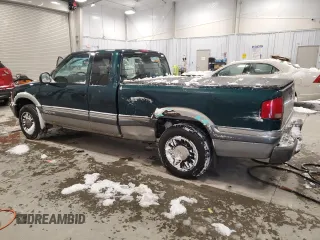 1998 GMC Sonoma SLS with VIN 1GTCT19XXW8528083, listed as a Copart auction lot 88226815 with 117,258 mi miles and Clean Title. Bid and sale history available at carsss.com. Image 2.