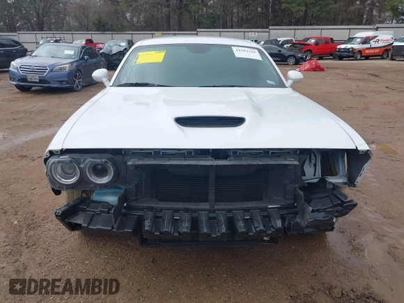 2021 Dodge Challenger GT z VIN 2C3CDZJG5MH674314, wystawiony jako IAAI lot #41593329 z przebiegiem 32 161 mil mil oraz . Historia ofert i sprzedaży dostępna na DreamBid. Obrazek 6.
