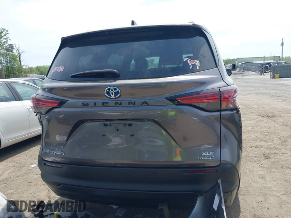 2021 Toyota Sienna XLE with VIN 5TDJRKEC3MS065212, listed as a IAAI auction lot 42086801 with 22,602 mi miles and . Bid and sale history available at DreamBid. Image 17.