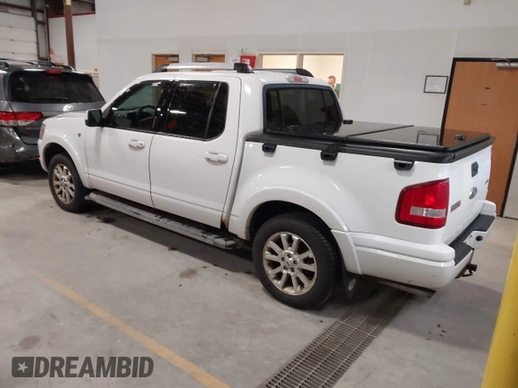 2007 Ford Explorer Sport Trac Limited z VIN 1FMEU53837UA50804, wystawiony jako IAAI lot #42181519 z przebiegiem 111 336 mil mil oraz . Historia ofert i sprzedaży dostępna na DreamBid. Obrazek 3.