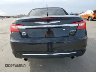 2011 Chrysler 200 Touring z VIN 1C3BC2EG6BN620492, wystawiony jako Copart lot #46485555 z przebiegiem 63 345 mil mil oraz Szkoda całkowita • Salvage title. Historia ofert i sprzedaży dostępna na DreamBid. Obrazek 6.