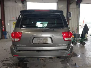 2005 Toyota Sequoia Limited with VIN 5TDBT48A95S241368, listed as a IAAI auction lot 41753836 with 223,483 mi miles. Bid and sale history available at carsss.com. Image 17.