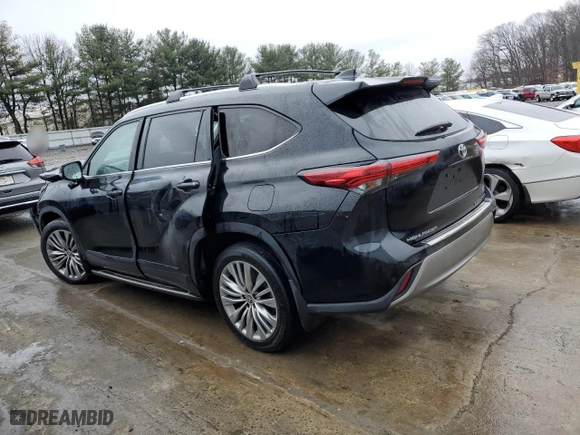 2022 Toyota Highlander Platinum with VIN 5TDFZRBH8NS247942, listed as a Copart auction lot 42682795 with 0 mi miles and Salvage Title. Bid and sale history available at carsss.com. Image 2.