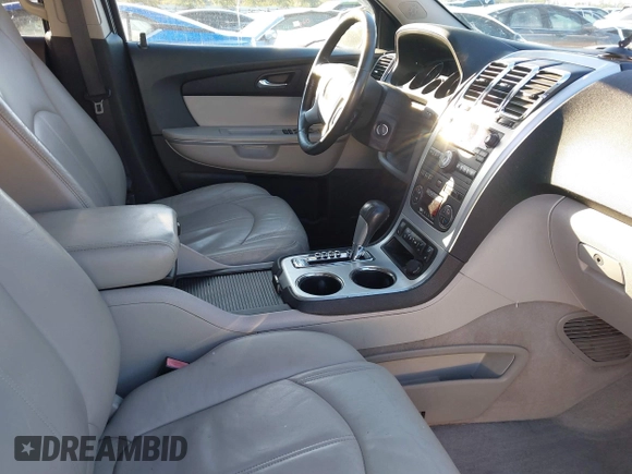 2010 GMC Acadia SLT2 с VIN 1GKLVNEDXAJ178747, выставлен на аукционе IAAI как лот 40678809 с пробегом 180 520 миль миль и . История ставок и продаж доступна на DreamBid. Изображение 5.