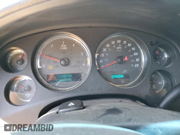 2007 GMC Sierra Denali z VIN 2GTEK638271695441, wystawiony jako Copart lot #57861314 z przebiegiem 233 123 mil mil oraz Szkody całkowita. Historia ofert i sprzedaży dostępna na DreamBid. Obrazek 9.