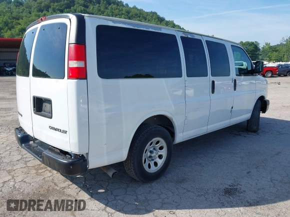 2009 Chevrolet Express Cargo with VIN 1GCFG154691155652, listed as a IAAI auction lot 42692824 with 40,430 mi miles and . Bid and sale history available at DreamBid. Image 4.