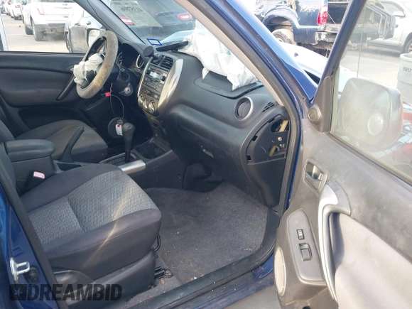 2005 Toyota RAV4 with VIN JTEHD20V250039478, listed as a IAAI auction lot 41357896 with 186,008 mi miles. Bid and sale history available at carsss.com. Image 5.
