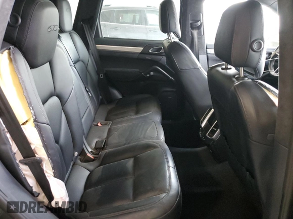 2016 Porsche Cayenne GTS с VIN WP1AD2A2XGLA80001, выставлен на аукционе Copart как лот 56706455 с пробегом 71 816 миль миль и Списание • Salvage title. История ставок и продаж доступна на DreamBid. Изображение 11.