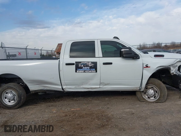 2024 Ram 2500 Tradesman with VIN 3C6UR5HL4RG156559, listed as a IAAI auction lot 41834788 with 2,789 mi miles and . Bid and sale history available at DreamBid. Image 13.