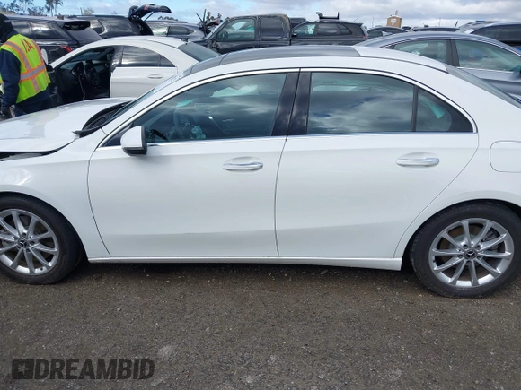 2021 Mercedes-Benz A 220 with VIN W1K3G4EBXMJ268649, listed as a IAAI auction lot 41735225 with 19,056 mi miles and . Bid and sale history available at DreamBid. Image 14.