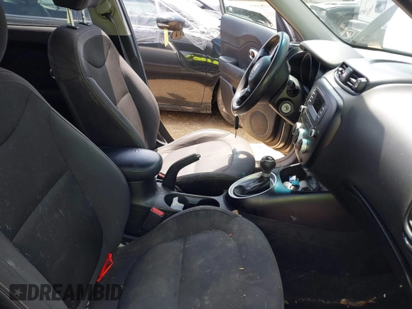 2015 Kia Soul with VIN KNDJN2A23F7158611, listed as a IAAI auction lot 41981820 with 102,716 mi miles and . Bid and sale history available at DreamBid. Image 5.