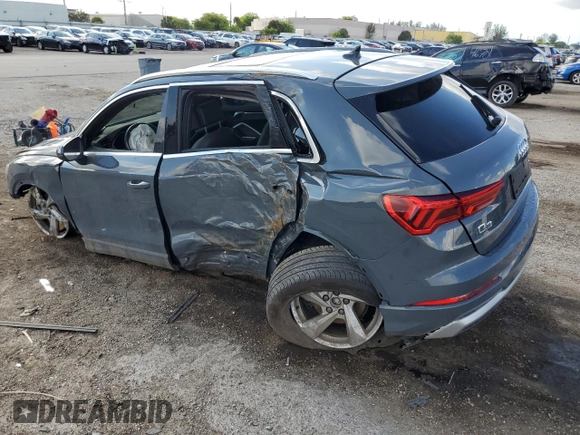 2021 Audi Q3 Premium with VIN WA1AUCF32M1136443, listed as a Copart auction lot 45884433 with 40,593 mi miles. Bid and sale history available at carsss.com. Image 2.