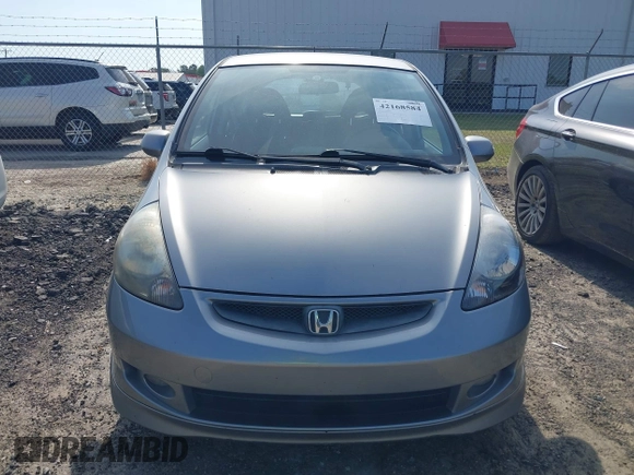 2008 Honda Fit Sport with VIN JHMGD386X8S058659, listed as a IAAI auction lot 42168584 with 210,589 mi miles. Bid and sale history available at carsss.com. Image 16.