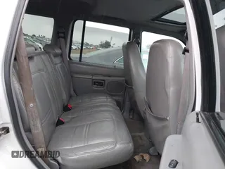 1999 Mercury Mountaineer z VIN 4M2ZU52P3XUJ07026, wystawiony jako IAAI lot #42131317 z przebiegiem 273 535 mil mil oraz . Historia ofert i sprzedaży dostępna na DreamBid. Obrazek 8.