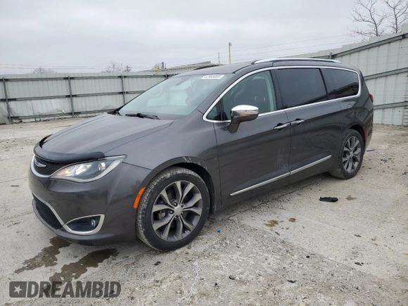 2018 Chrysler Pacifica Limited z VIN 2C4RC1GGXJR115221, wystawiony jako Copart lot #52903055 z przebiegiem 83 838 mil mil oraz Szkody całkowita. Historia ofert i sprzedaży dostępna na DreamBid. Obrazek 1.