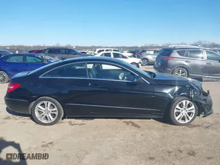 2011 Mercedes-Benz E-Class E 350 with VIN WDDKJ5GB7BF102508, listed as a IAAI auction lot 41685077 with 161,978 mi miles. Bid and sale history available at carsss.com. Image 12.