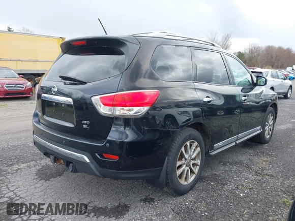 2013 Nissan Pathfinder SV with VIN 5N1AR2MM3DC617315, listed as a IAAI auction lot 42047502 with 197,435 mi miles. Bid and sale history available at carsss.com. Image 4.
