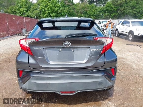 2018 Toyota C-HR XLE z VIN NMTKHMBX5JR045242, wystawiony jako IAAI lot #42209395 z przebiegiem 78 755 mil mil oraz . Historia ofert i sprzedaży dostępna na DreamBid. Obrazek 17.