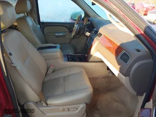 2012 Chevrolet Suburban LTZ with VIN 1GNSKKE77CR272718, listed as a IAAI auction lot 41383013 with 192,639 mi miles. Bid and sale history available at carsss.com. Image 5.
