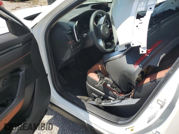 2024 Mazda CX-50 2.5 Turbo with VIN 7MMVABXY8RN203177, listed as a Copart auction lot 66533724 with Not provided miles and Salvage title. Bid and sale history available at DreamBid. Image 8.