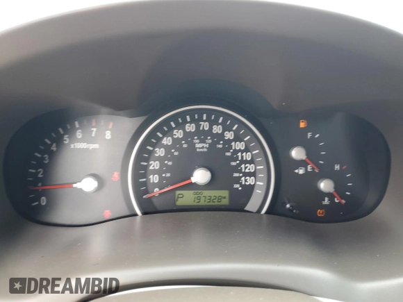 2009 Kia Sedona EX with VIN KNDMB233396299667, listed as a Copart auction lot 80186774 with 197,328 mi miles and Salvage Title. Bid and sale history available at carsss.com. Image 9.