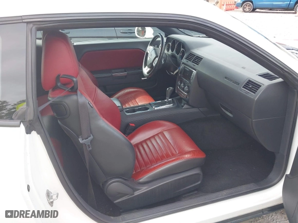 2013 Dodge Challenger SXT with VIN 2C3CDYAG9DH734248, listed as a IAAI auction lot 41837944 with 113,142 mi miles. Bid and sale history available at carsss.com. Image 5.
