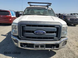 2014 Ford F-250 XL z VIN 1FTBF2A63EEA73881, wystawiony jako Copart lot #57694895 z przebiegiem 228 589 mil mil oraz Czysty tytuł • Clean title. Historia ofert i sprzedaży dostępna na DreamBid. Obrazek 5.
