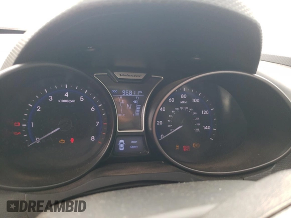 2015 Hyundai Veloster Turbo with VIN KMHTC6AE5FU234987, listed as a Copart auction lot 60449085 with 96,811 mi miles and Clean title. Bid and sale history available at DreamBid. Image 9.