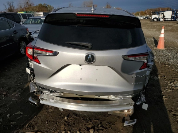 2024 Acura RDX w/Technology Package with VIN 5J8TC2H50RL032511, listed as a Copart auction lot 81593924 with 3,464 mi miles and Salvage Title. Bid and sale history available at carsss.com. Image 6.