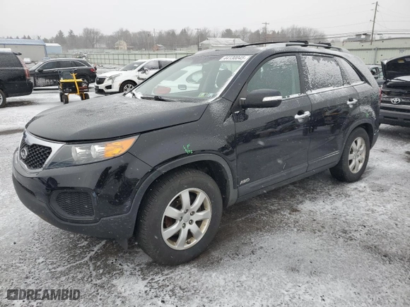2013 Kia Sorento LX with VIN 5XYKTDA2XDG413678, listed as a Copart auction lot 44130045 with 143,187 mi miles and Salvage Title. Bid and sale history available at carsss.com. Image 1.