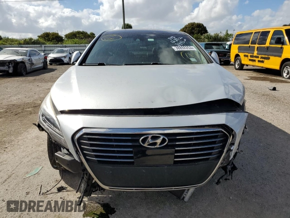 2017 Hyundai Sonata Hybrid Limited with VIN KMHE34L38HA067845, listed as a Copart auction lot 38892253 with 87,285 mi miles. Bid and sale history available at carsss.com. Image 5.