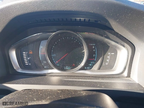 2015 Volvo V60 T5 Drive-E Premier Plus with VIN YV140MEC0F1182534, listed as a IAAI auction lot 40841855 with 109,461 mi miles. Bid and sale history available at carsss.com. Image 7.