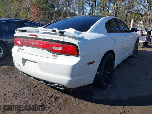 2013 Dodge Charger RT with VIN 2C3CDXCT7DH583673, listed as a IAAI auction lot 41370924 with 133,474 mi miles. Bid and sale history available at carsss.com. Image 4.