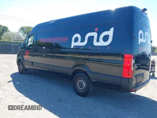 2019 Mercedes-Benz Sprinter Cargo z VIN WD4PF1CD8KP143473, wystawiony jako IAAI lot #41825674 z przebiegiem 99 261 mil mil oraz . Historia ofert i sprzedaży dostępna na DreamBid. Obrazek 3.