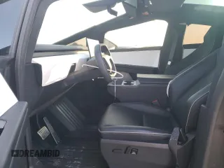 2024 Tesla Cybertruck Cyberbeast с VIN 7G2CEHEE4RA011979, выставлен на аукционе Copart как лот 48766285 с пробегом 3 805 миль миль и Списание • Salvage title. История ставок и продаж доступна на DreamBid. Изображение 7.